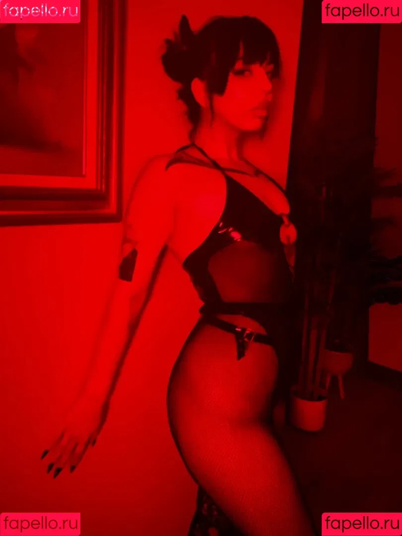 moon.faae Onlyfans Photo Gallery 