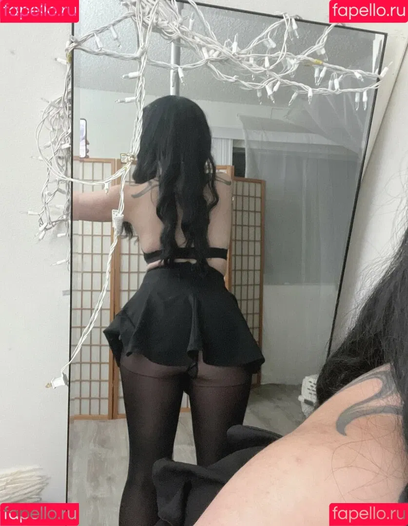 moon.faae Onlyfans Photo Gallery 