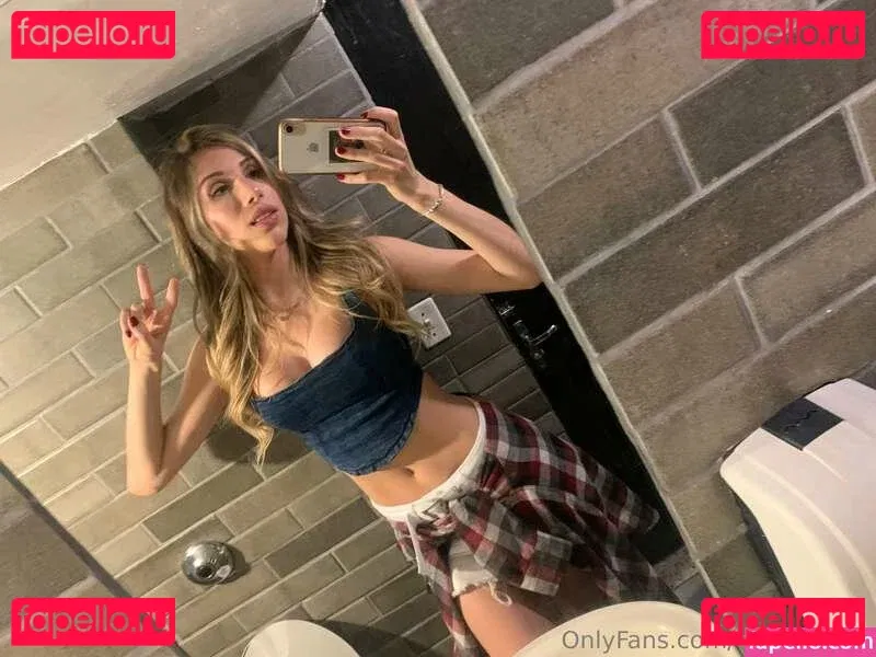 Dani Berry Onlyfans Photo Gallery 