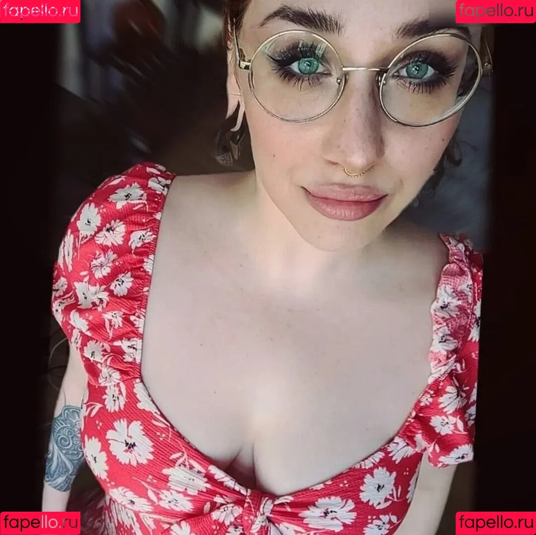 Frau Kopf Onlyfans Photo Gallery 