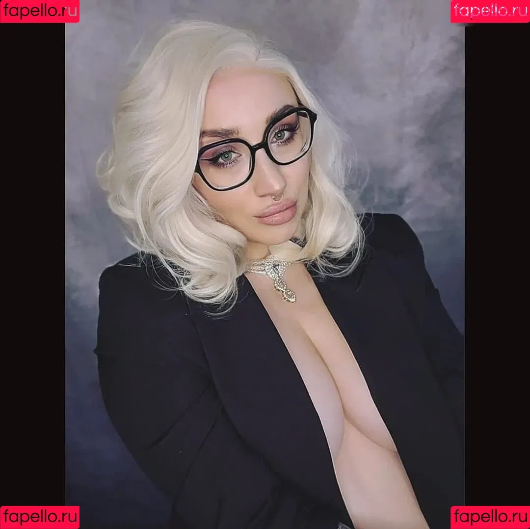 Frau Kopf Onlyfans Photo Gallery 