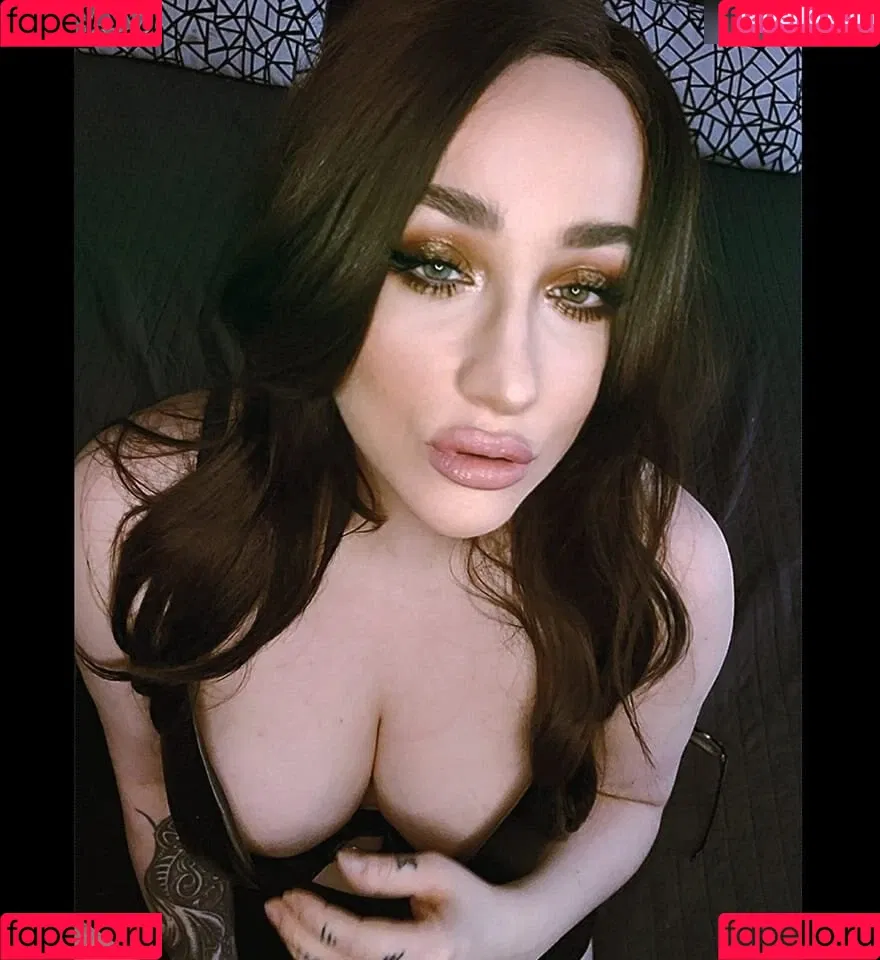 Frau Kopf Onlyfans Photo Gallery 