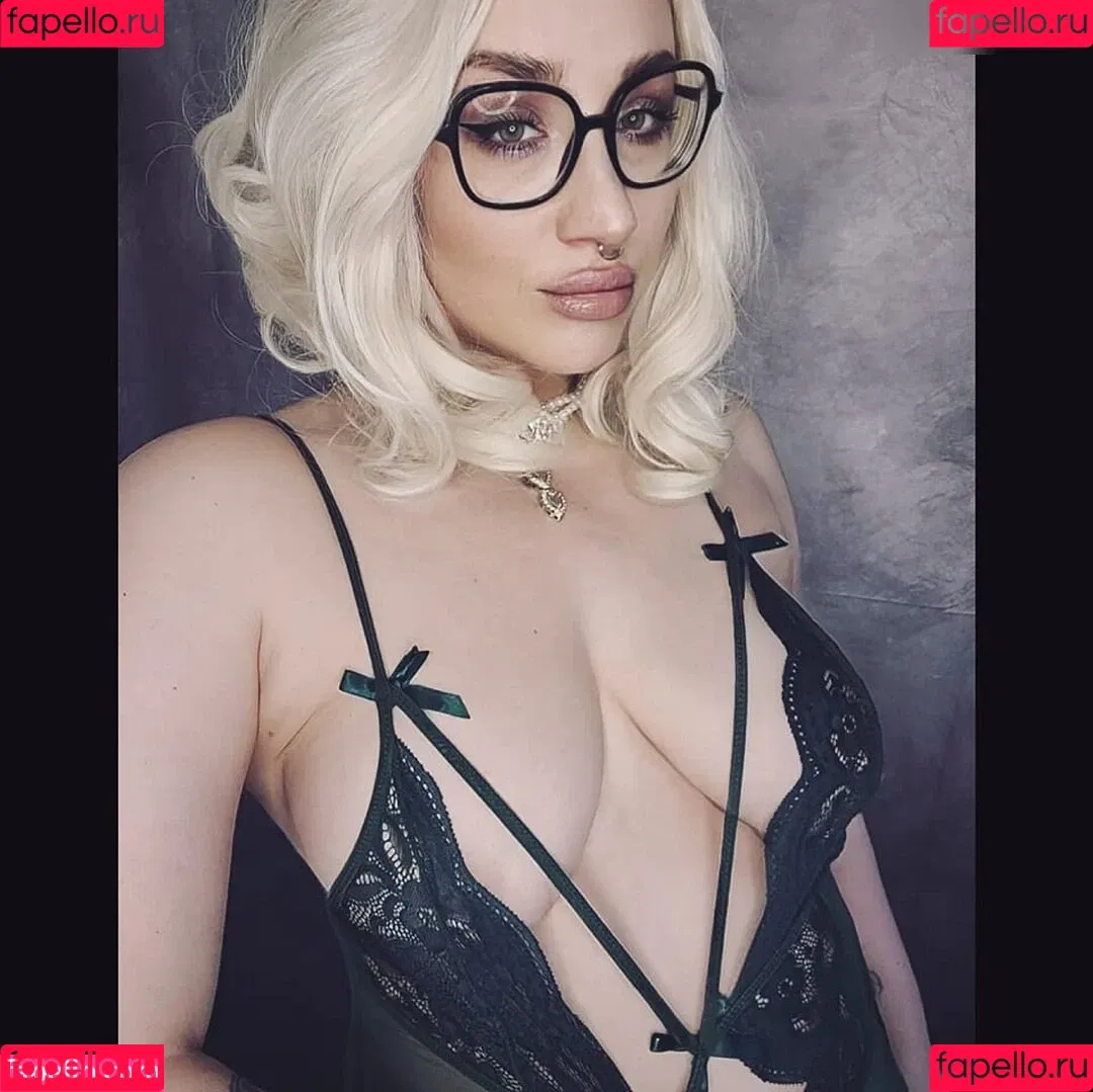 Frau Kopf Onlyfans Photo Gallery 