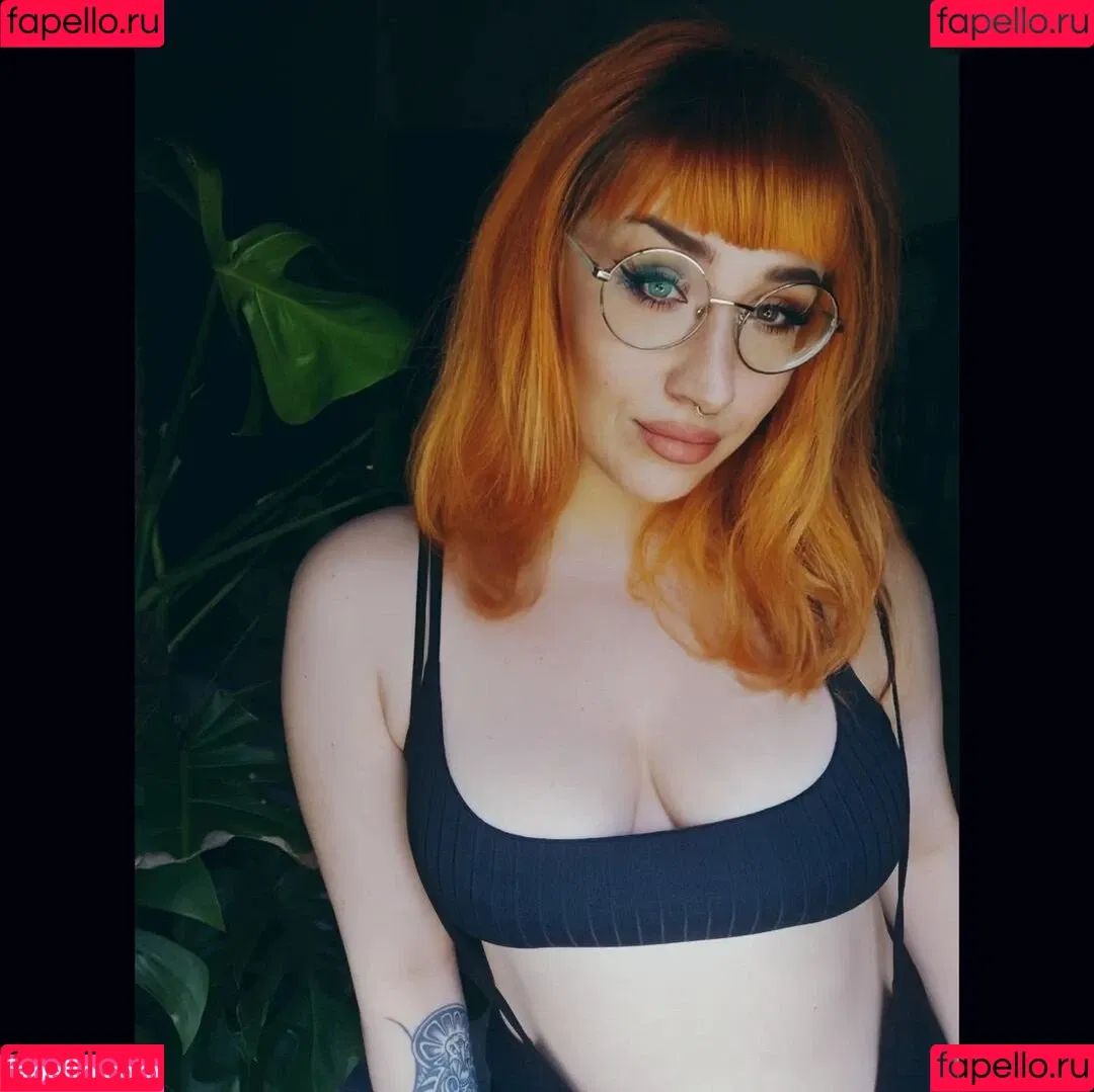 Frau Kopf Onlyfans Photo Gallery 
