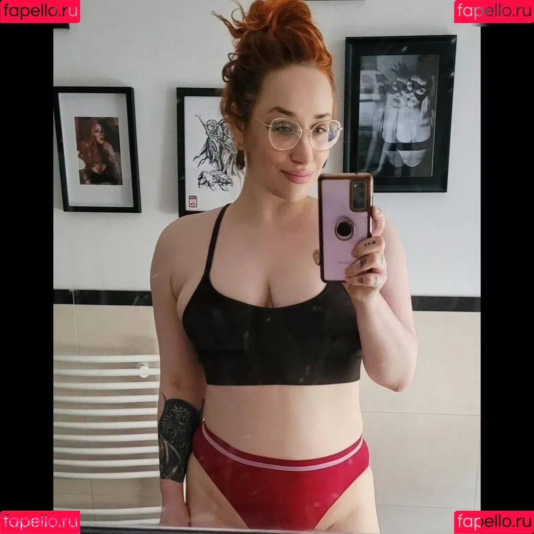 Frau Kopf Onlyfans Photo Gallery 
