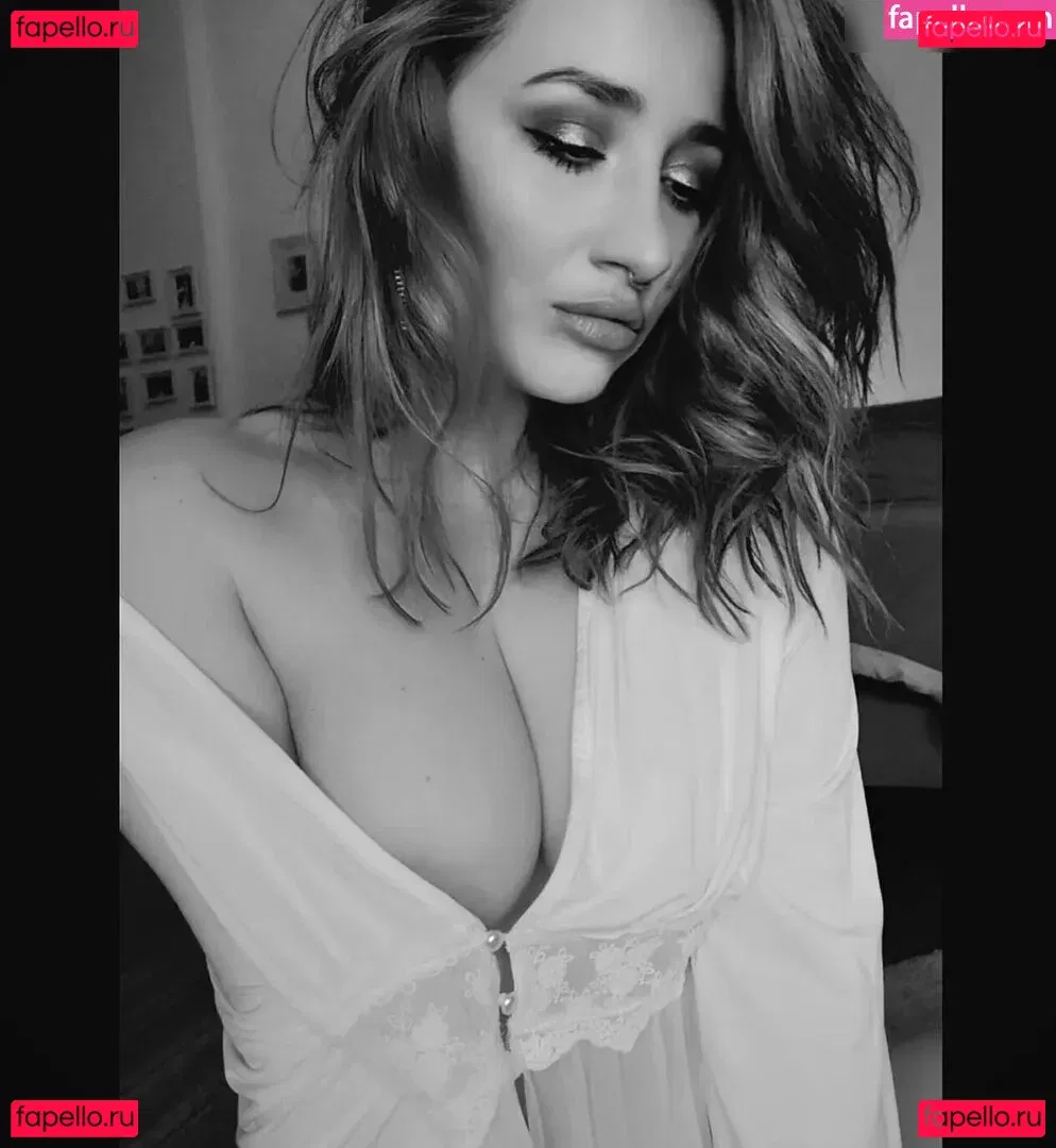 Frau Kopf Onlyfans Photo Gallery 