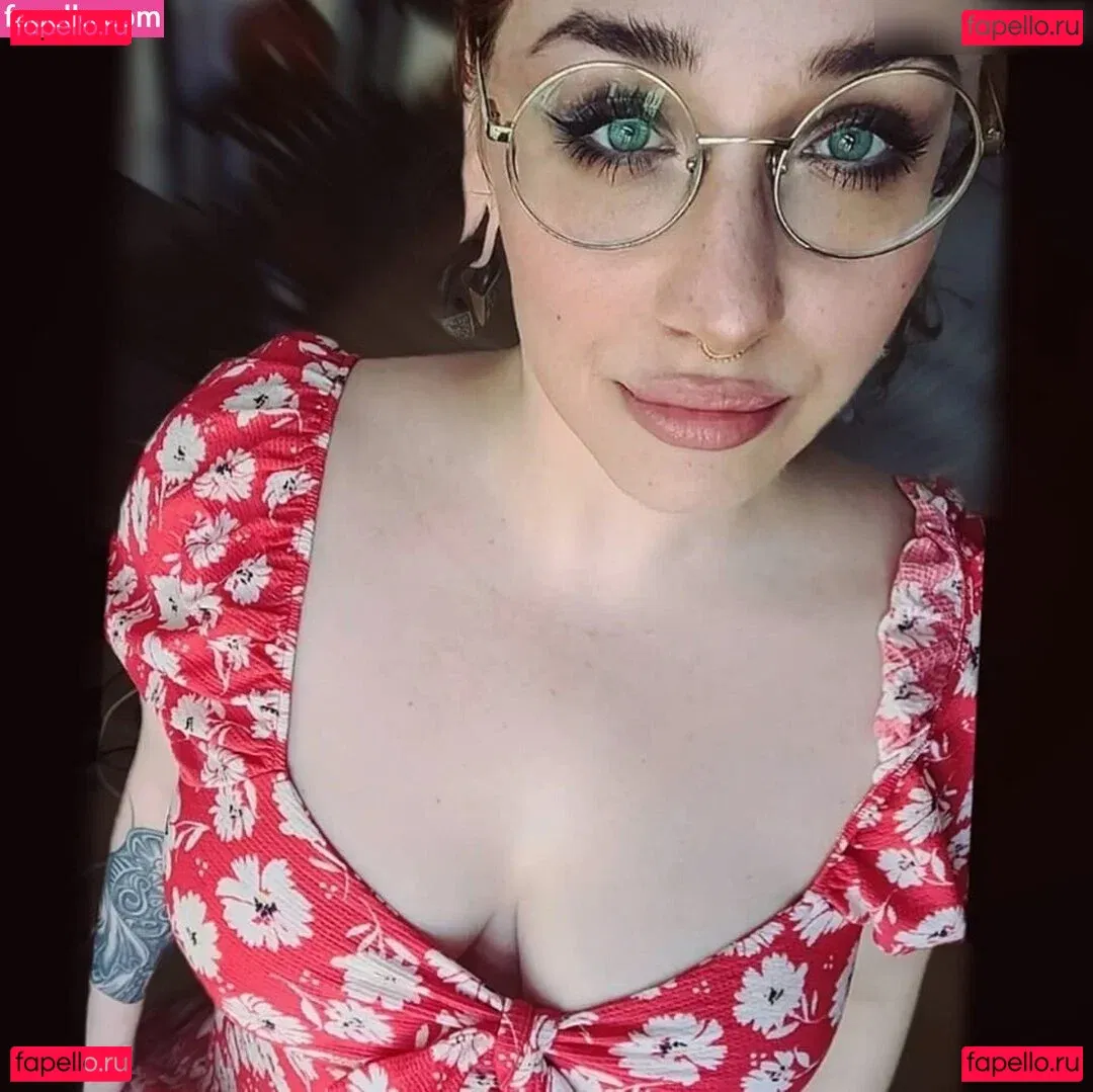 Frau Kopf Onlyfans Photo Gallery 