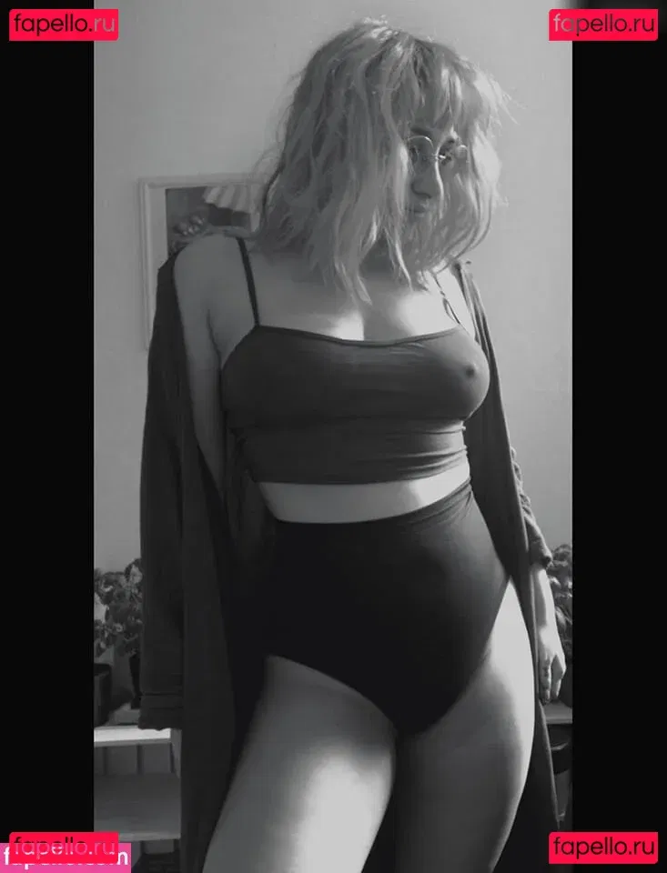 Frau Kopf Onlyfans Photo Gallery 