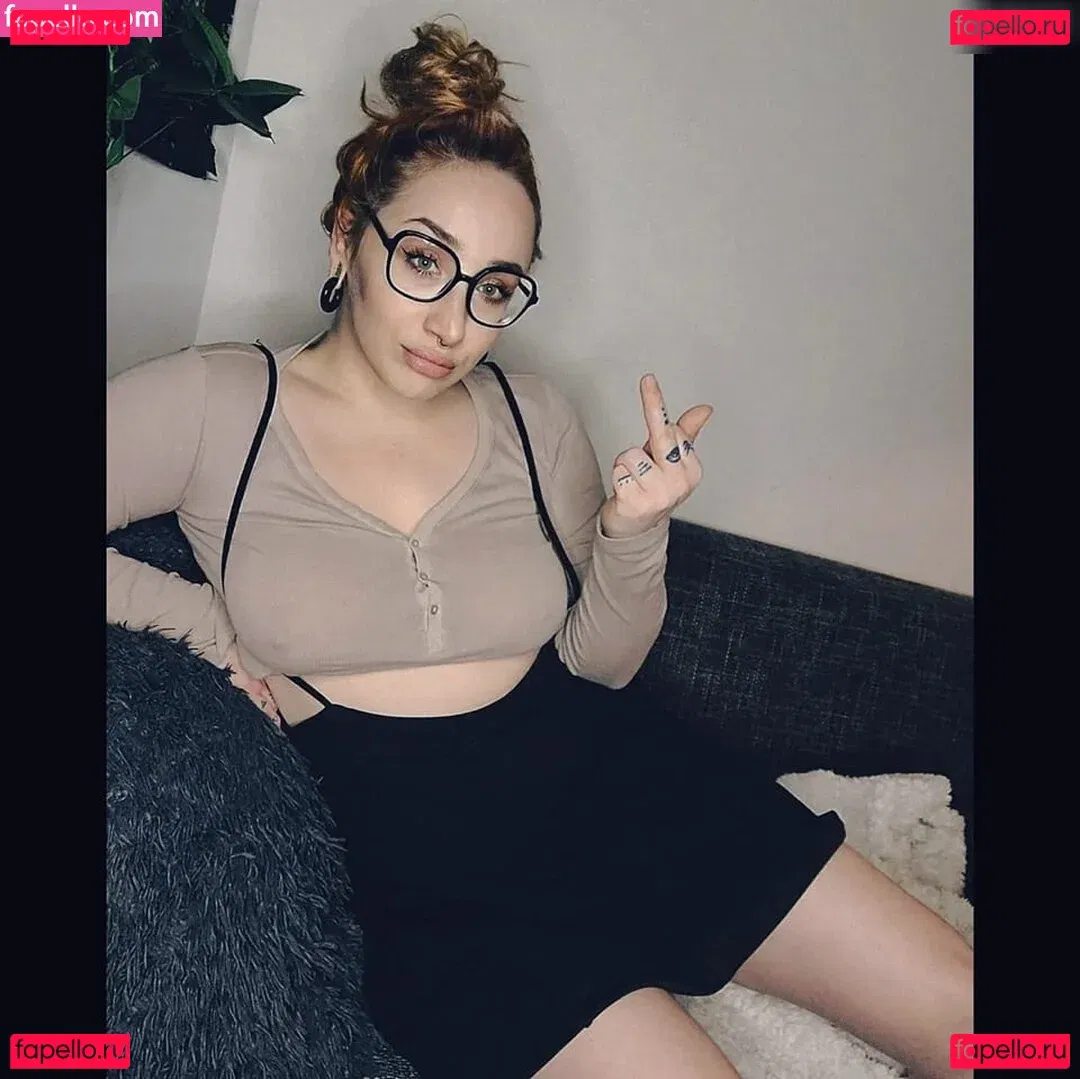 Frau Kopf Onlyfans Photo Gallery 