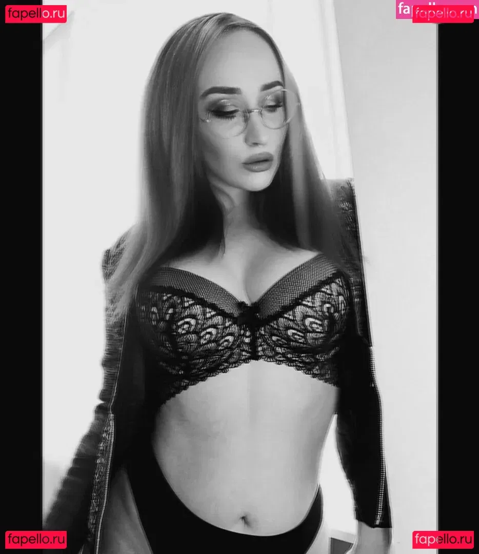 Frau Kopf Onlyfans Photo Gallery 