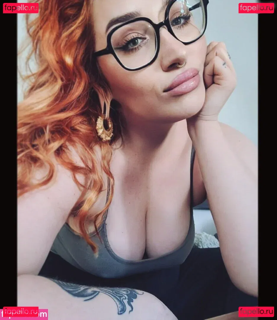 Frau Kopf Onlyfans Photo Gallery 