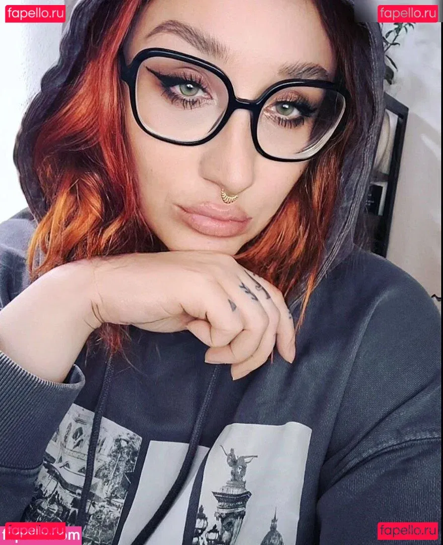 Frau Kopf Onlyfans Photo Gallery 