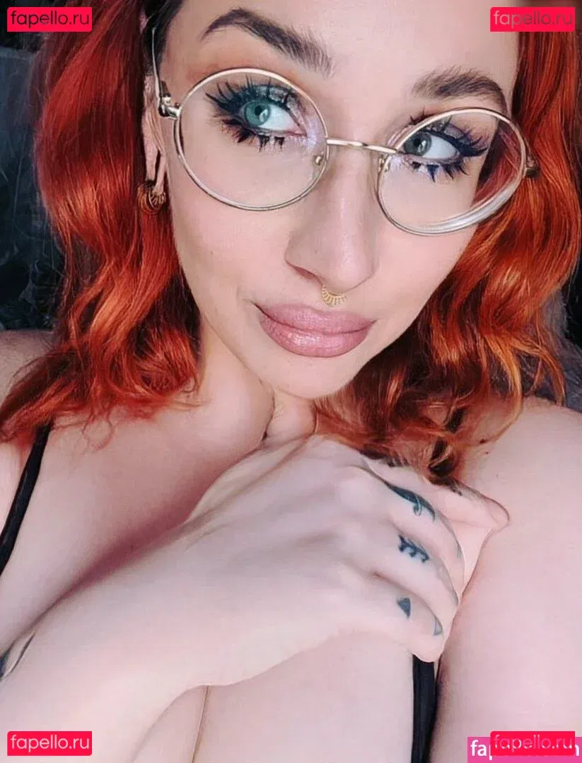 Frau Kopf Onlyfans Photo Gallery 