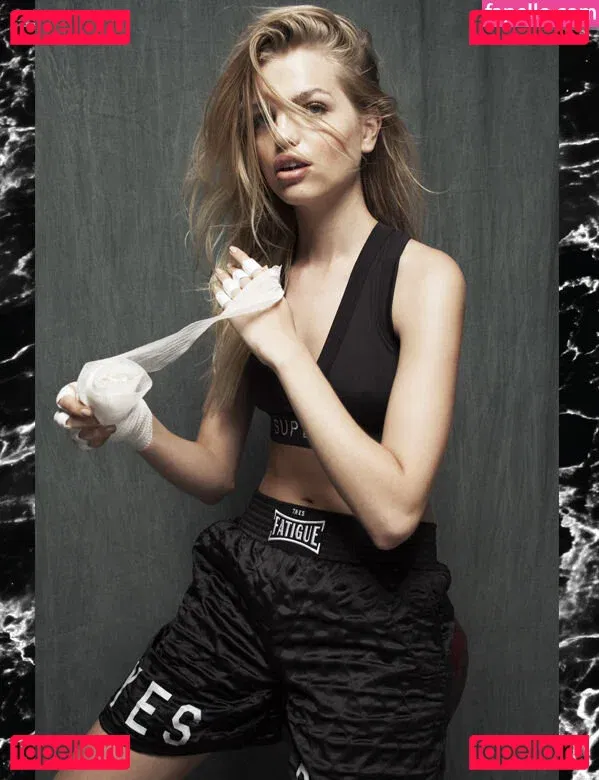 Daphne Groeneveld Onlyfans Photo Gallery 