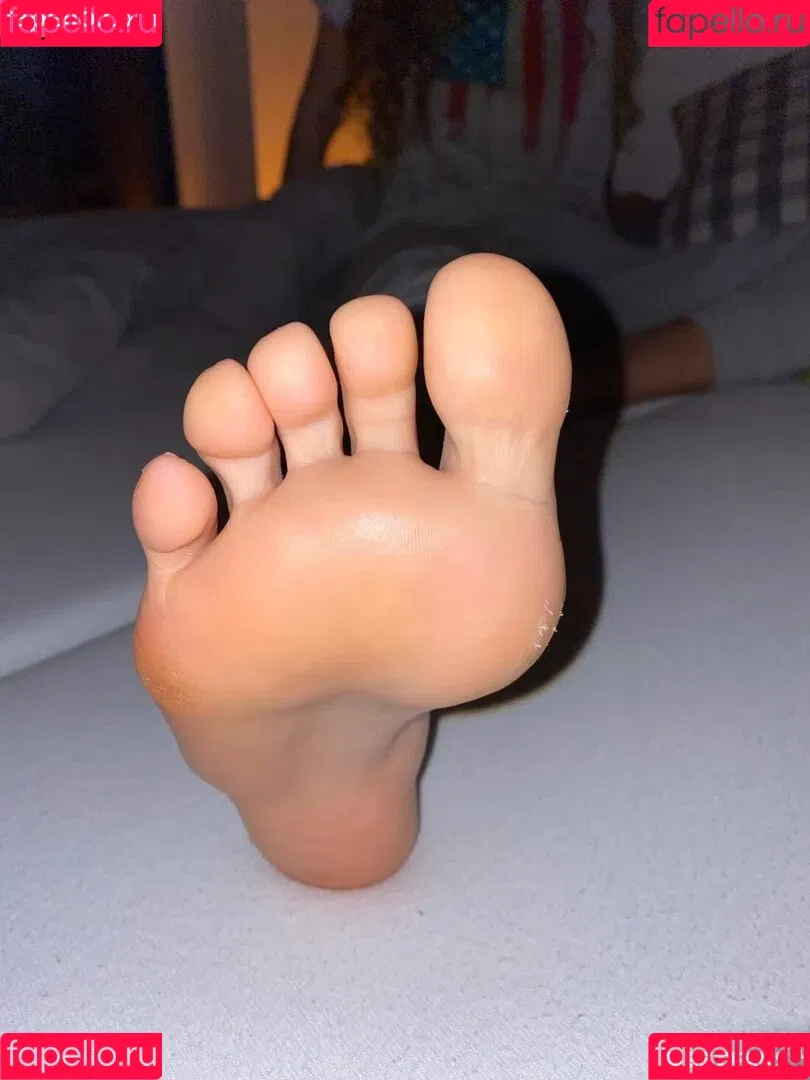 LisaSize39 Onlyfans Photo Gallery 