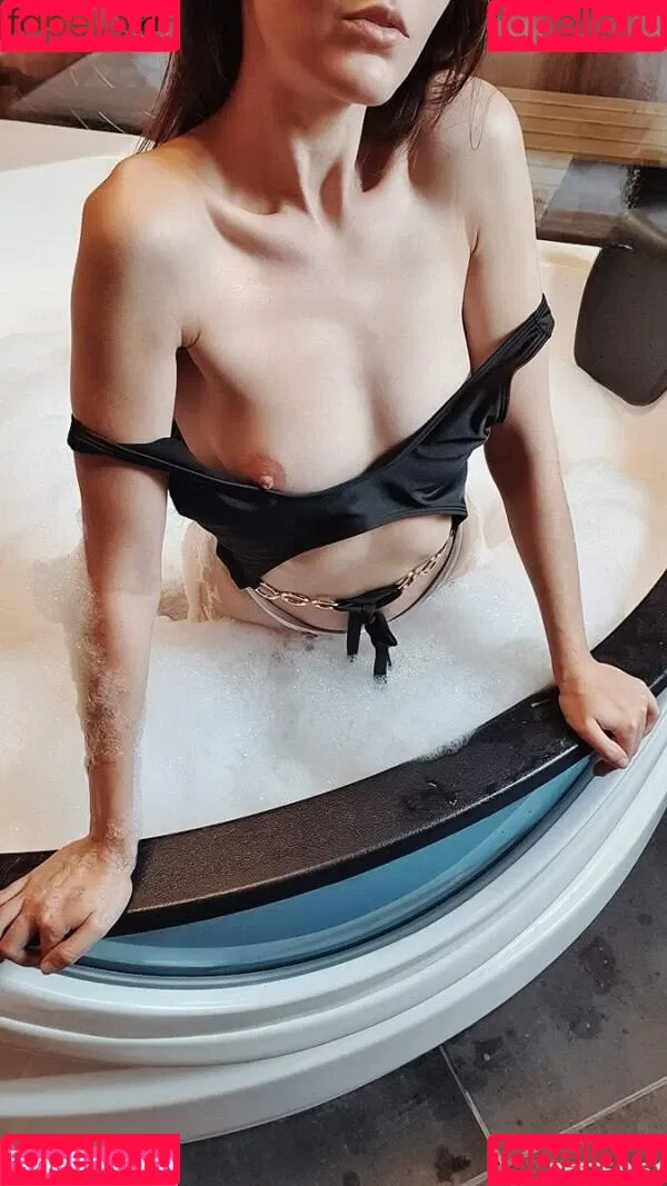 lisaliebestoll Onlyfans Photo Gallery 