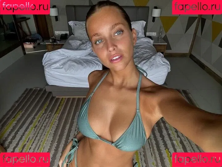 Magui Corceiro Onlyfans Photo Gallery 