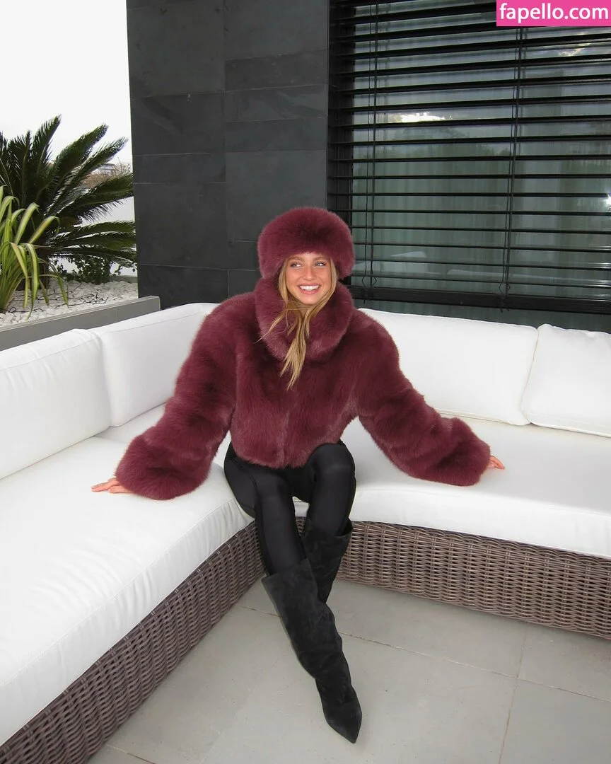 Magui Corceiro Onlyfans Photo Gallery 