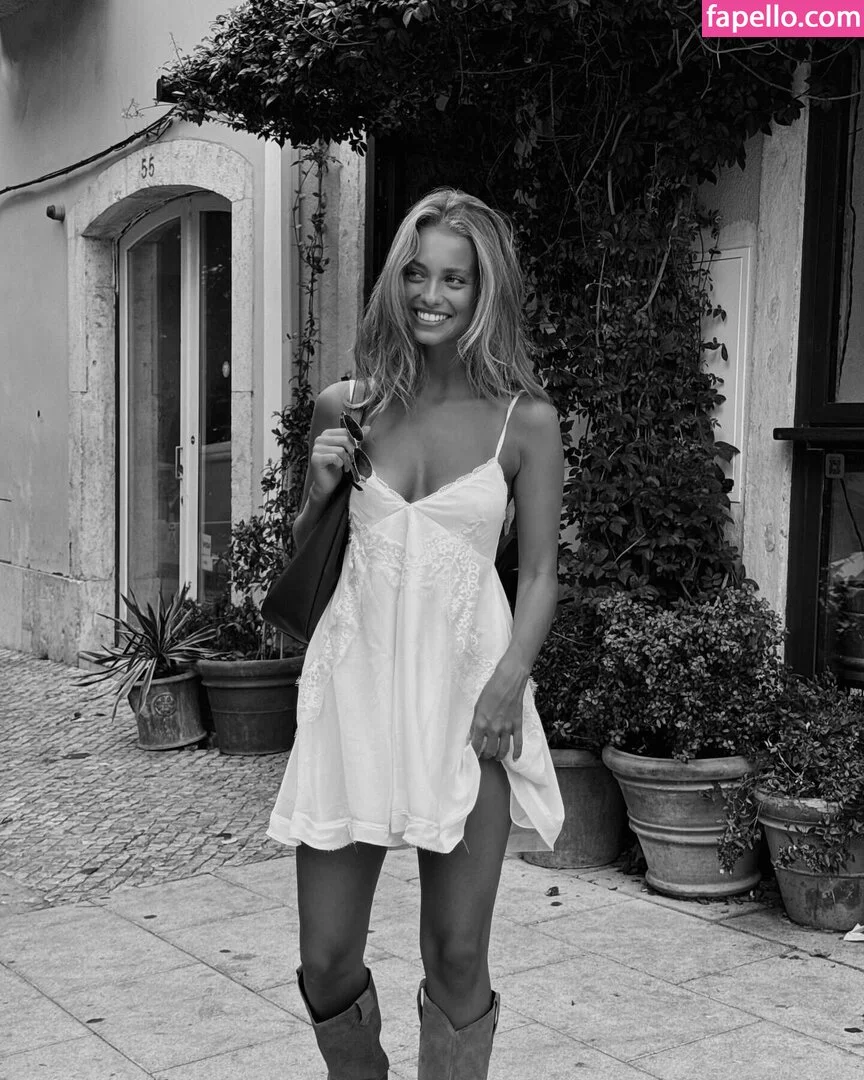 Magui Corceiro Onlyfans Photo Gallery 