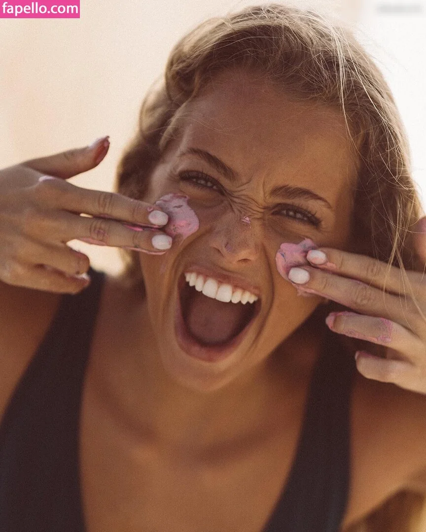 Magui Corceiro Onlyfans Photo Gallery 