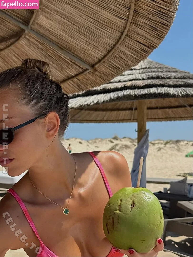 Magui Corceiro Onlyfans Photo Gallery 