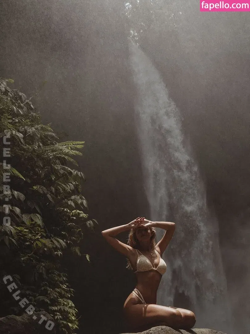 Magui Corceiro Onlyfans Photo Gallery 