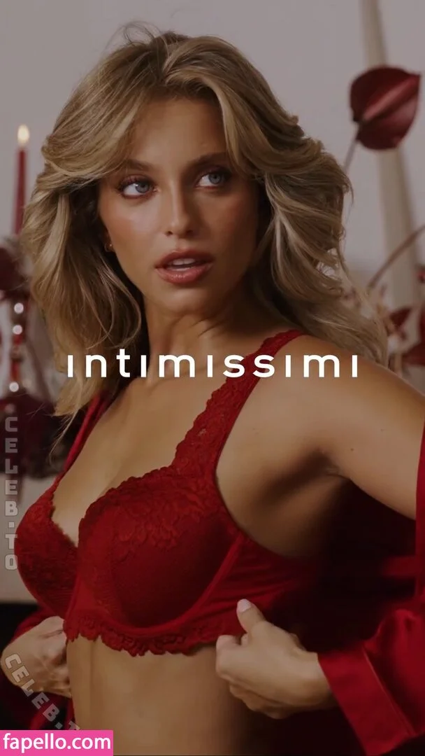 Magui Corceiro Onlyfans Photo Gallery 