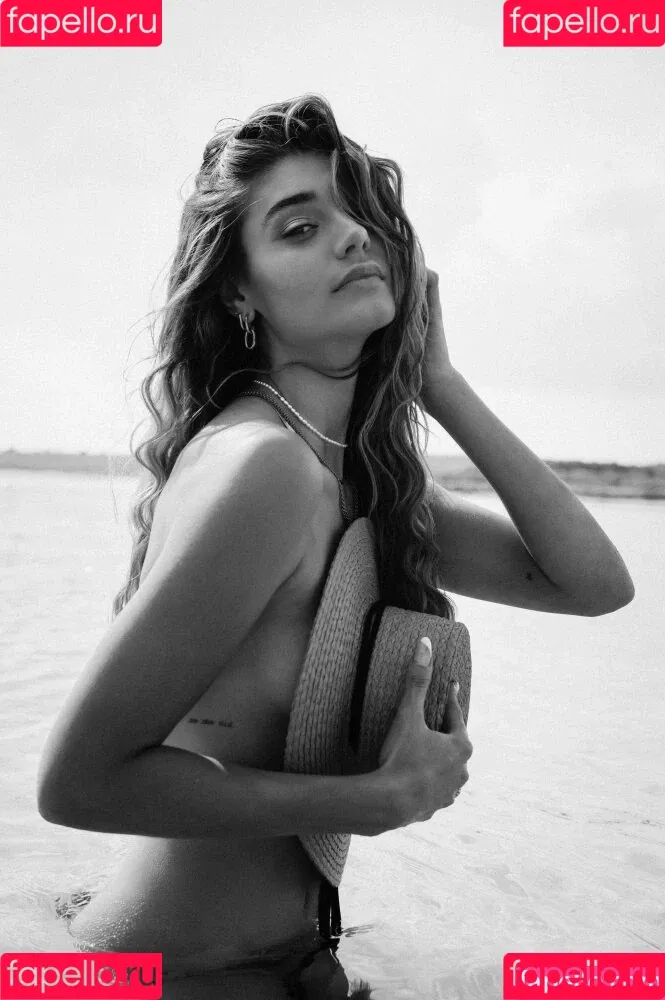 Sarah Posch Onlyfans Photo Gallery 
