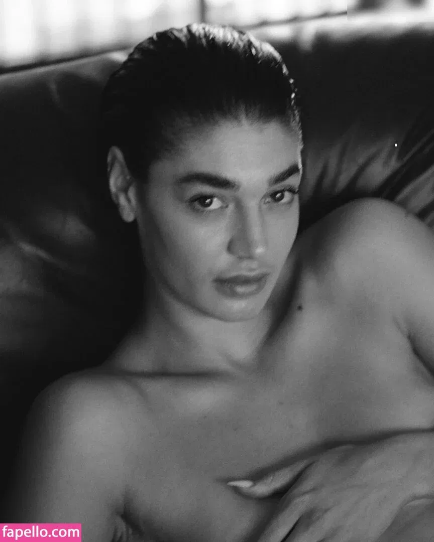 Sarah Posch Onlyfans Photo Gallery 