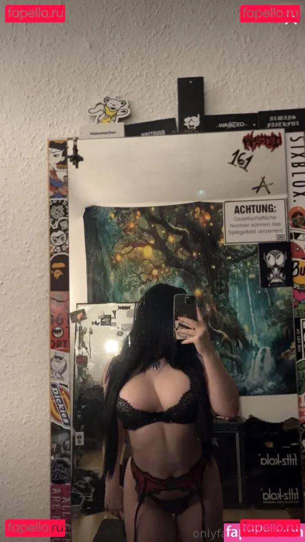 Gothminze Onlyfans Photo Gallery 