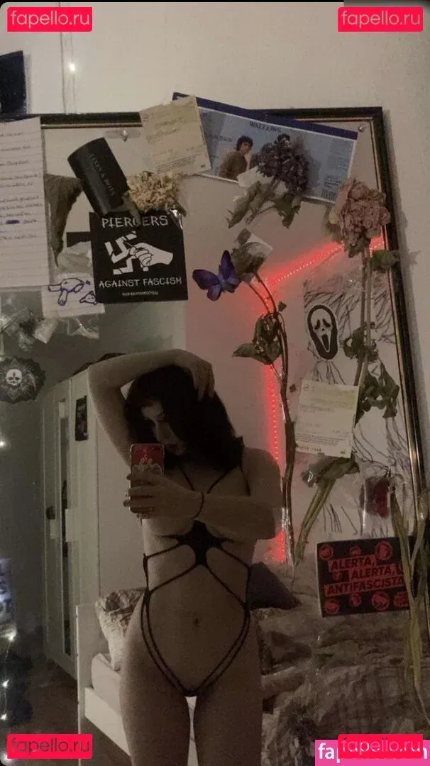 Gothminze Onlyfans Photo Gallery 