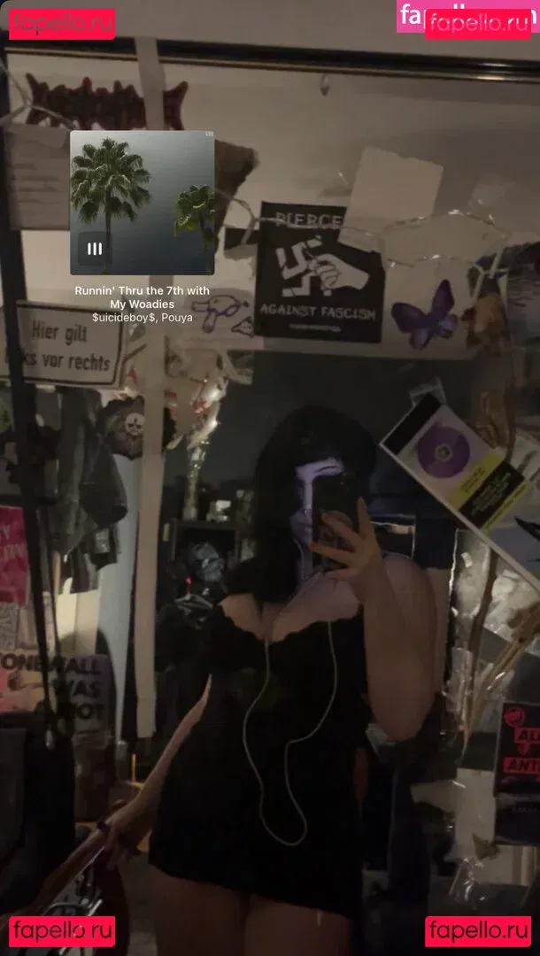 Gothminze Onlyfans Photo Gallery 