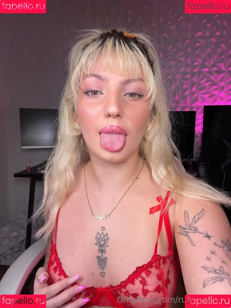 rubirhoades Onlyfans Photo Gallery 
