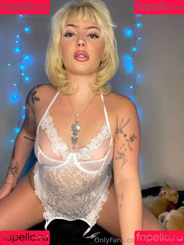 rubirhoades Onlyfans Photo Gallery 