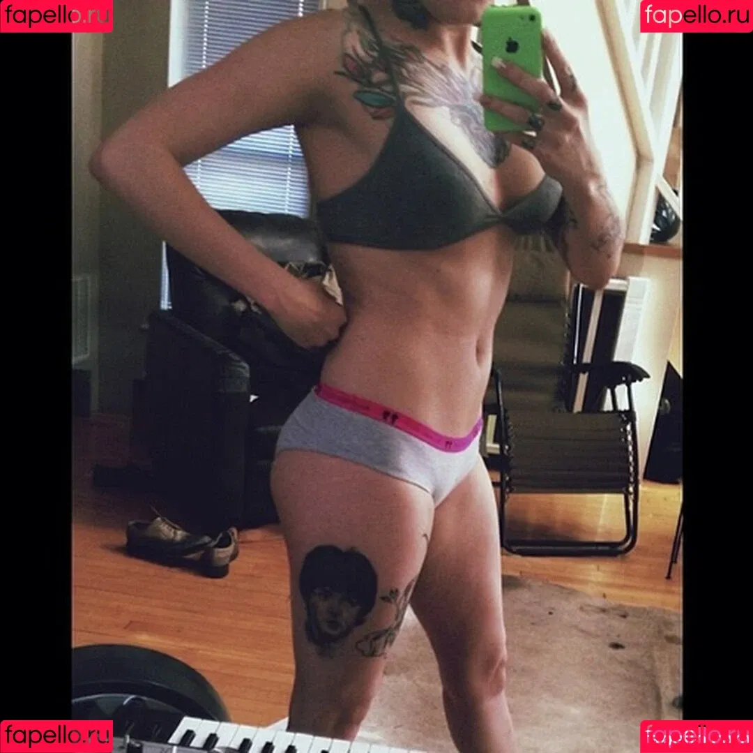 rubirhoades Onlyfans Photo Gallery 