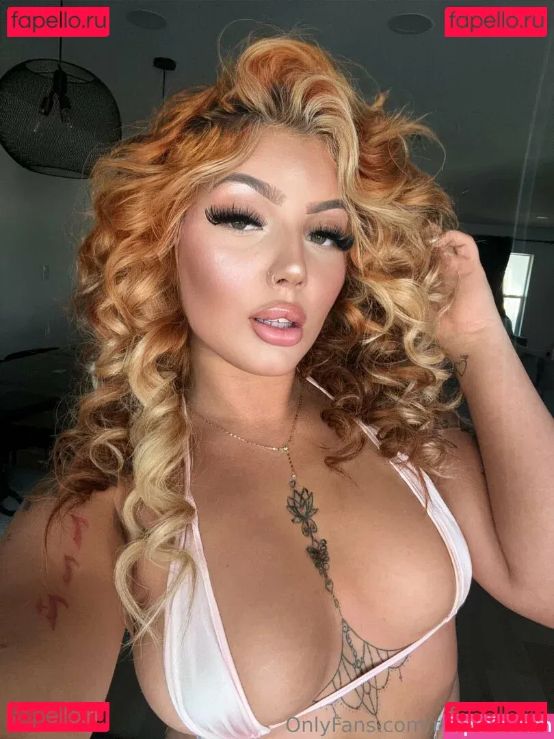 rubirhoades Onlyfans Photo Gallery 