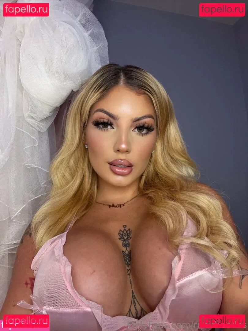 rubirhoades Onlyfans Photo Gallery 