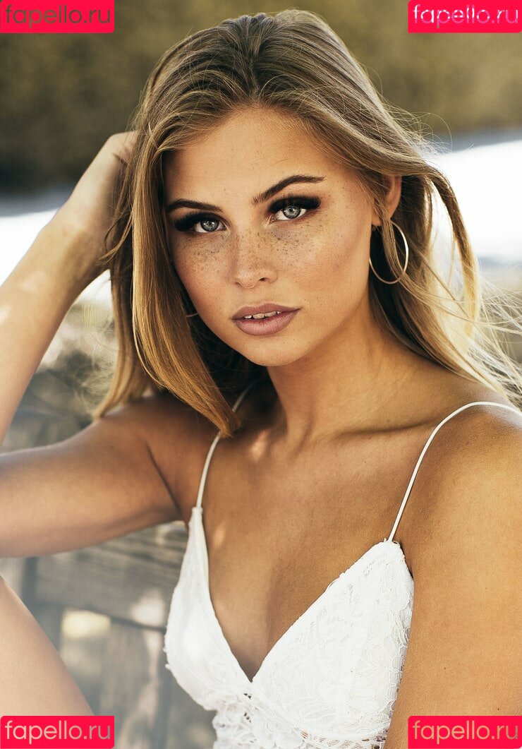 Amanda Strand Onlyfans Photo Gallery 