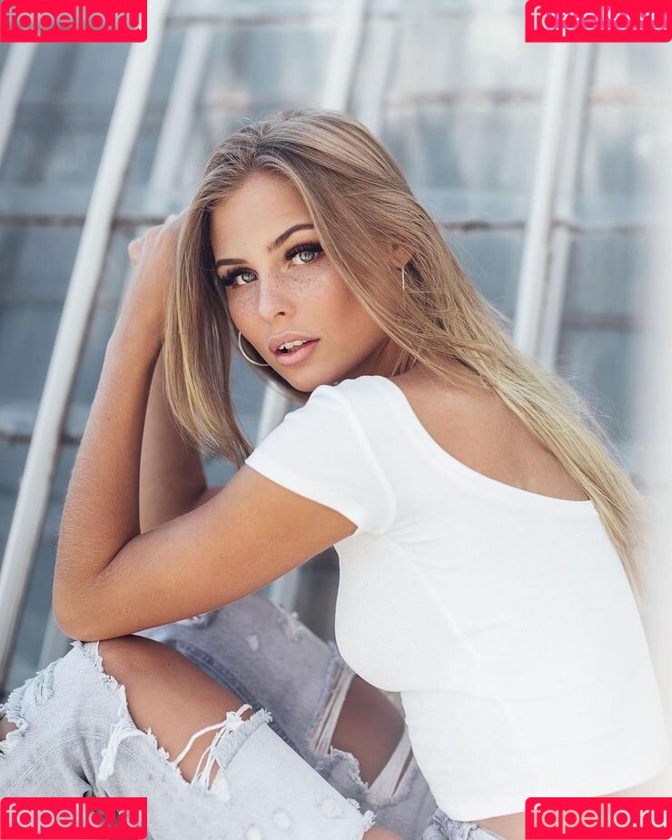 Amanda Strand Onlyfans Photo Gallery 