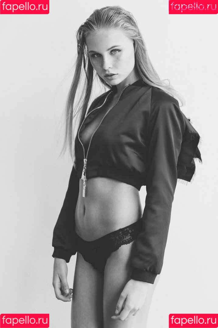 Amanda Strand Onlyfans Photo Gallery 