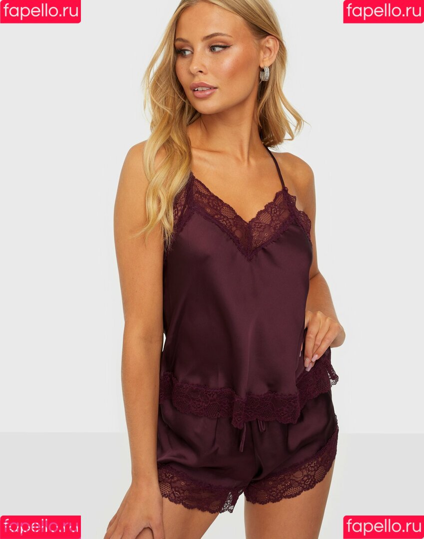 Amanda Strand Onlyfans Photo Gallery 