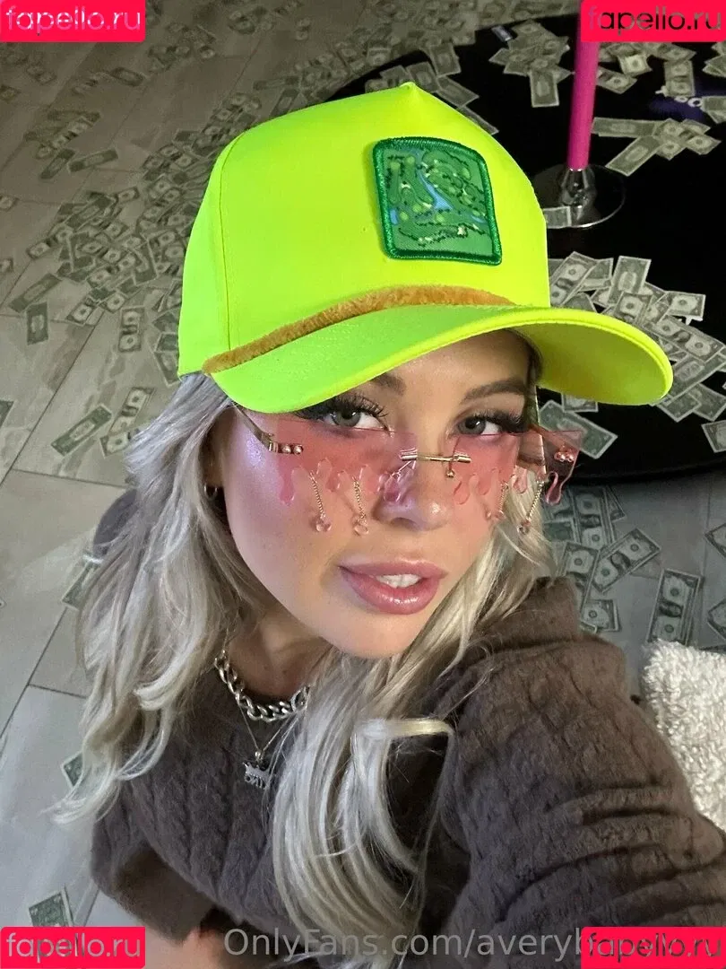 strawberryblonde18 Onlyfans Photo Gallery 
