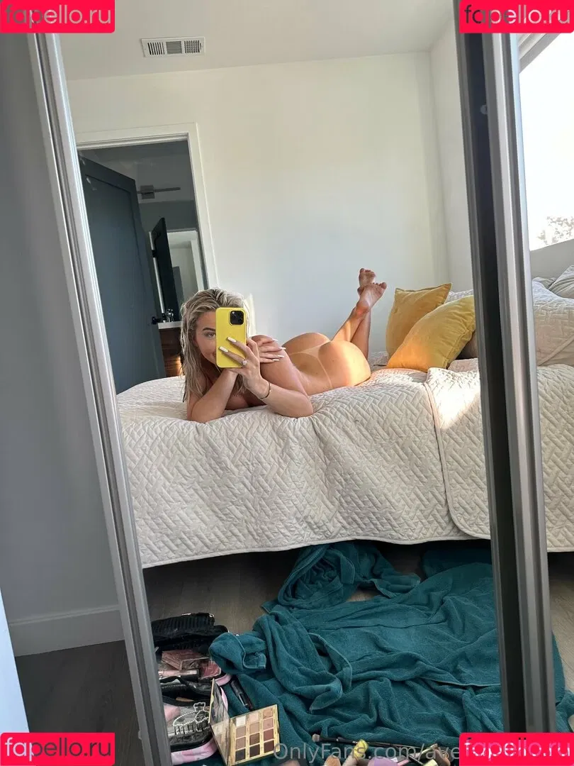 strawberryblonde18 Onlyfans Photo Gallery 