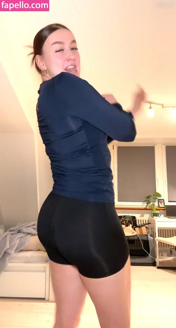 Lina Sontag Nude Onlyfans Photo 29