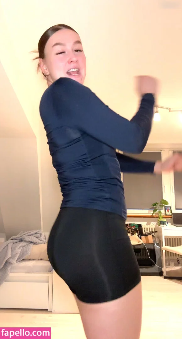 Lina Sontag Nude Onlyfans Photo 27