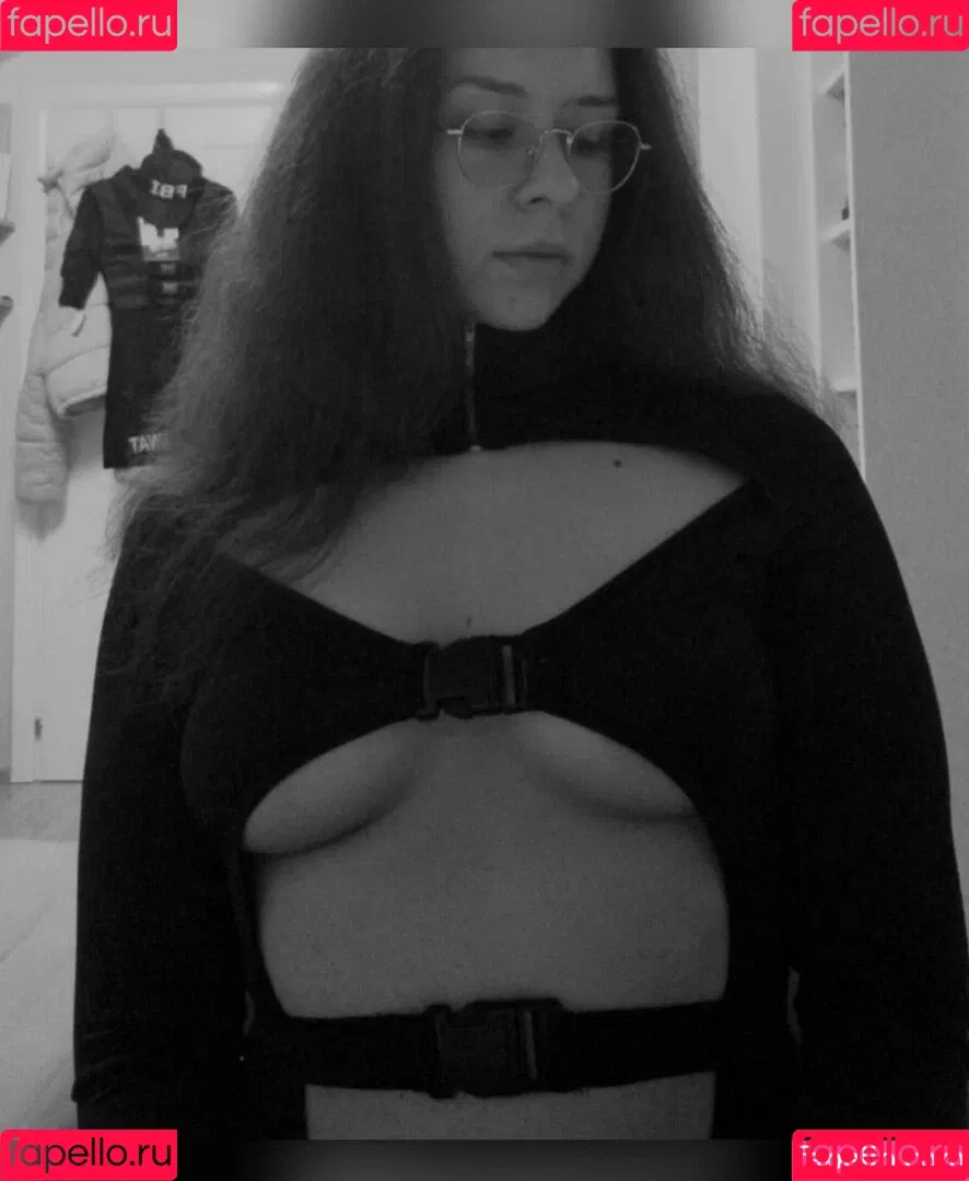 Its_me_melii Onlyfans Photo Gallery 