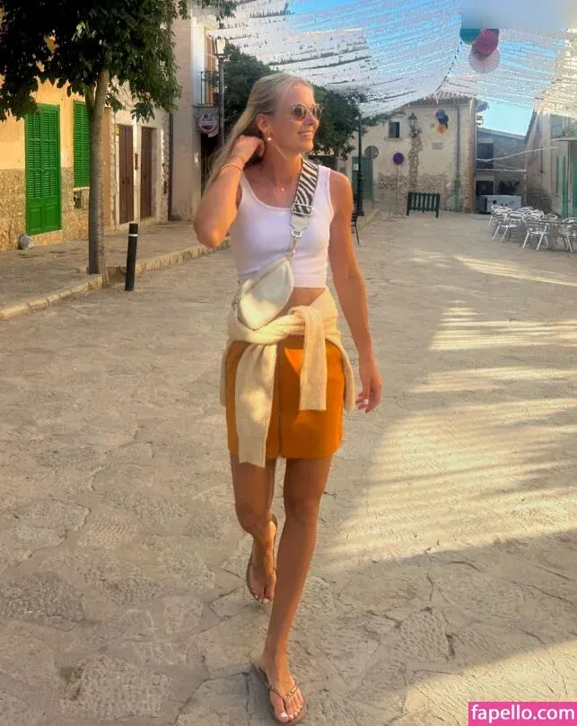 Merle Frohms Onlyfans Photo Gallery 