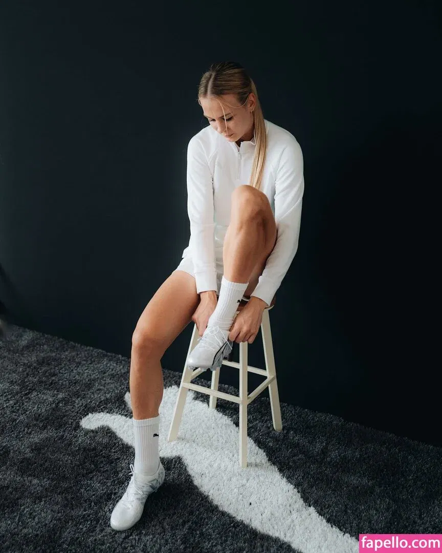 Merle Frohms Onlyfans Photo Gallery 