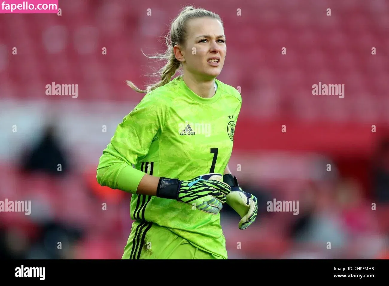 Merle Frohms Onlyfans Photo Gallery 