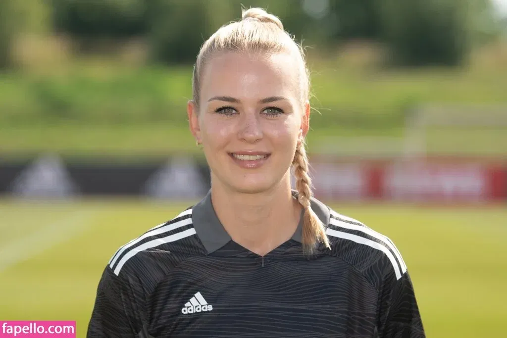 Merle Frohms Onlyfans Photo Gallery 